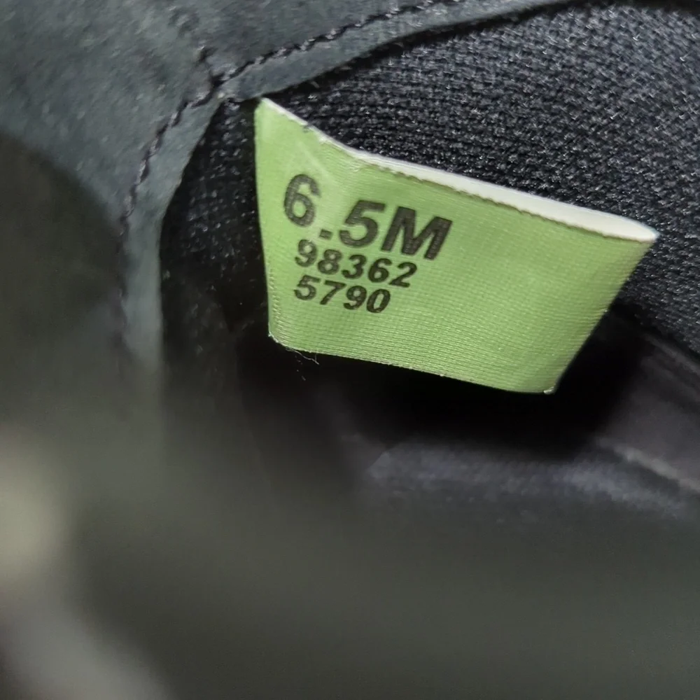 Timberland Baychester leather ankle booties woman's size 6.5M - Picture 16 of 16